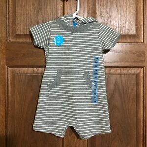 NWT Carter’s 9m Hooded Short Sleeve Shorts Romper